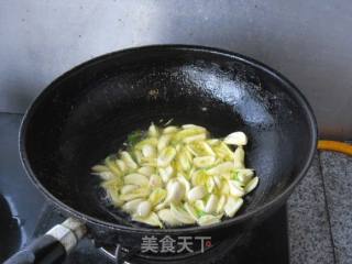 【东北】蒜煸小干鱼的做法步骤：6