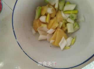 美味鲅鱼汤的做法步骤：1