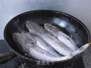 【东北】蒜烧辫子鱼的做法步骤：6