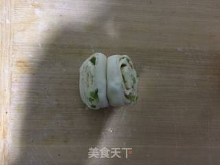 【东北】葱香孜然小花卷的做法步骤：12