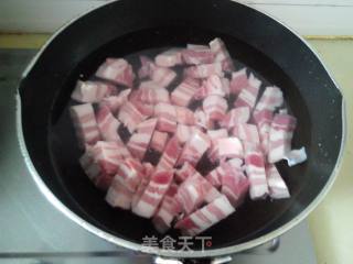 【黑龙江】红烧肉炖油豆角的做法步骤：3