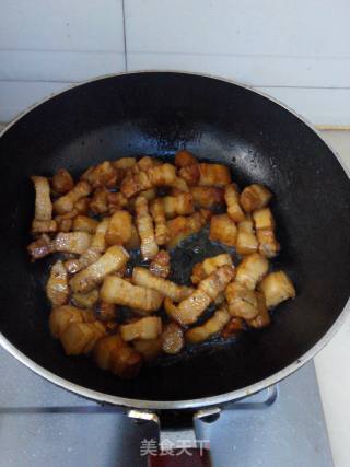 【黑龙江】红烧肉炖油豆角的做法步骤：4