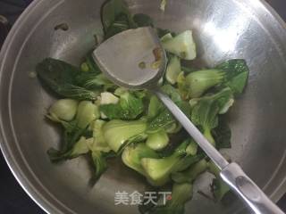 【东北】菜心炒香菇的做法步骤：3