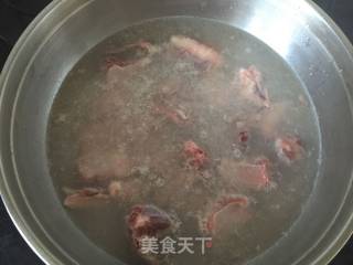 【东北】鹌鹑蛋烧排骨的做法步骤：3