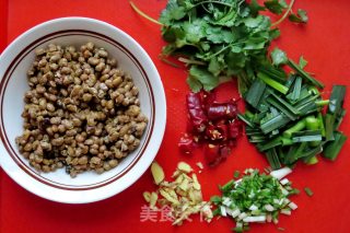 【贵阳】香菜炒臭豆豉的做法步骤：2