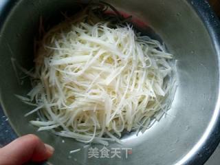 【山东】酸辣土豆丝的做法步骤：2