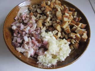【四川】腊肉芽菜包子的做法步骤：6