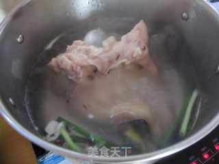 【四川】红油耳片的做法步骤：2