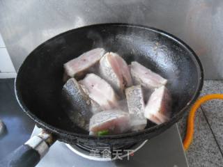 【东北】蒜烧鲽鱼块的做法步骤：7