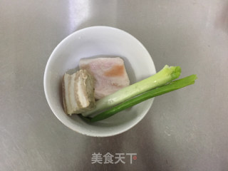 【湖北】焖干豇豆的做法步骤：3