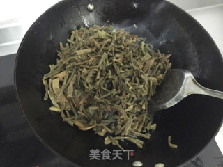 【湖北】焖干豇豆的做法步骤：7