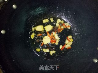 爆椒牦牛肉片的做法步骤：4