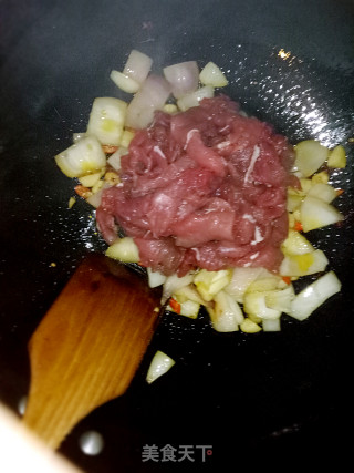 爆椒牦牛肉片的做法步骤：6