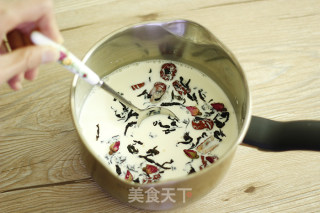 英式玫瑰奶茶的做法步骤：10