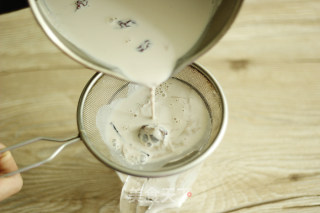英式玫瑰奶茶的做法步骤：12