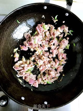 【甘肃】孜然羊肉的做法步骤：3