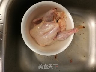 【山西】电饭锅版盐焗鸡（年夜饭必备整鸡大菜）的做法步骤：1