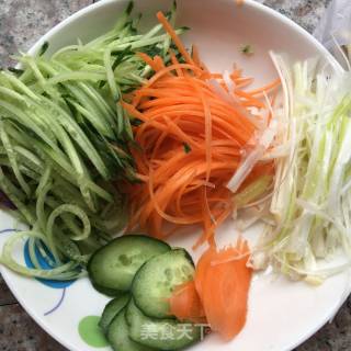 凉菜酱肉丝的做法步骤：2