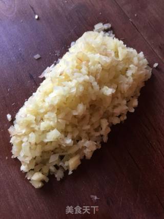 羊肉胡萝卜饺子的做法步骤：2