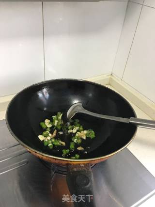 酸汤肥牛的做法步骤：3