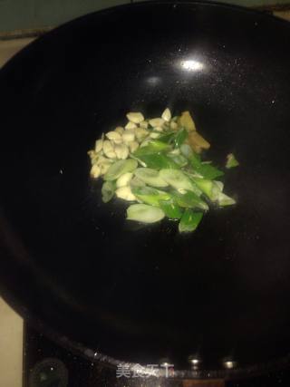 木耳炒山药的做法步骤：6