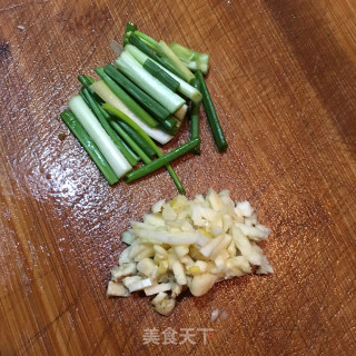 【广东】芥蓝炒饭的做法步骤：2