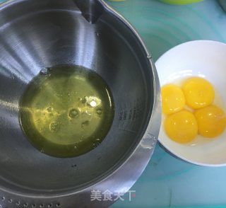 【广东】可可戚风蛋糕的做法步骤：1