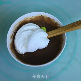 【广东】可可戚风蛋糕的做法步骤：4