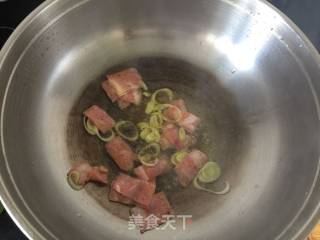 【东北】培根炒香芹的做法步骤：3