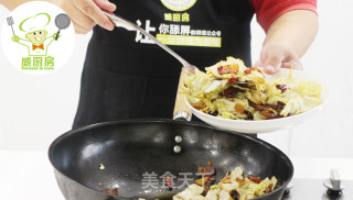 干锅腊肉手撕包菜，冬季下馆子必点│威厨艺的做法步骤：9