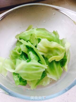 热拌包菜的做法步骤：2