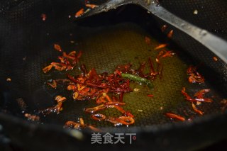 【安徽】芹菜炒腐竹的做法步骤：3