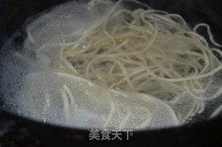 【安徽】香煎面条的做法步骤：2