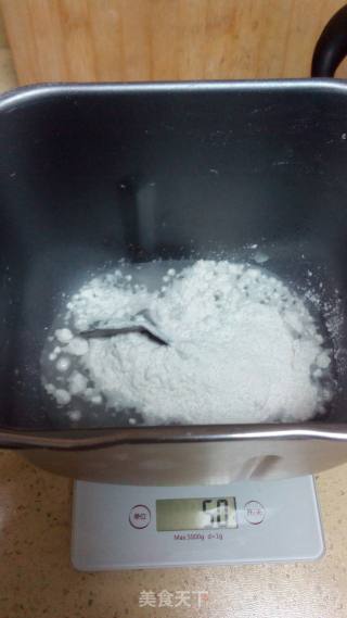 鸡蛋三明治的做法步骤：1