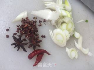 家常土豆焖鸡的做法步骤：3