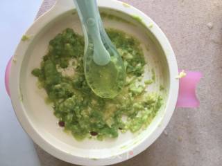 【哈尔滨】辅食????????牛油果苹果泥的做法步骤：5