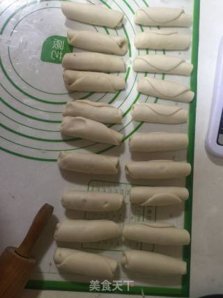 蛋黄酥的做法步骤：10