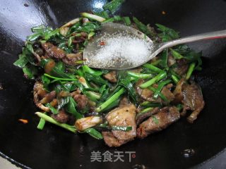 【四川】蒜苗回锅肉的做法步骤：10