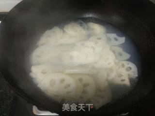 【天津】糖醋藕片的做法步骤：3