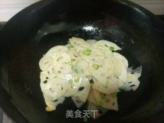 【天津】糖醋藕片的做法步骤：5