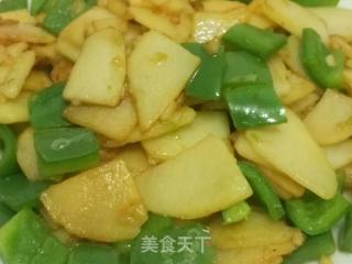 【天津】青椒炒土豆的做法步骤：6