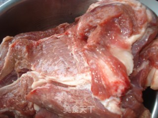 【河北】红烧牛肉的做法步骤：1