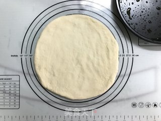 松软蘑菇披萨（二发版）的做法步骤：6