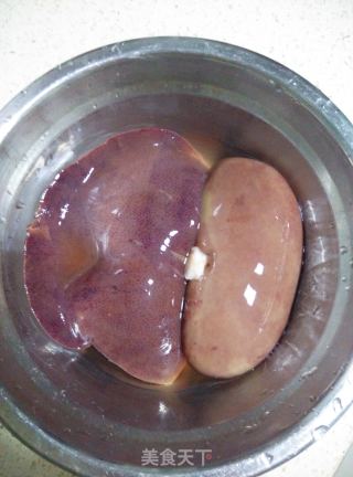 【四川】肝腰合炒的做法步骤：1