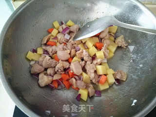 【东南亚】咖喱鸡肉饭的做法步骤：4