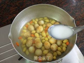 鹌鹑蛋滒烧白果的做法步骤：10