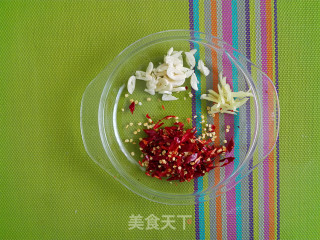 【东北】四季豆炒肉的做法步骤：2