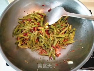 【东北】四季豆炒肉的做法步骤：6