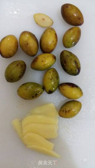 【广东】猪肺橄榄汤的做法步骤：2