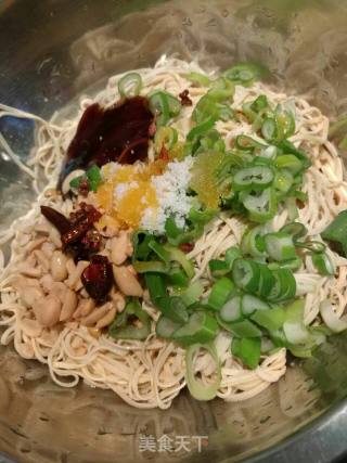 【河北】凉拌豆腐丝的做法步骤：3